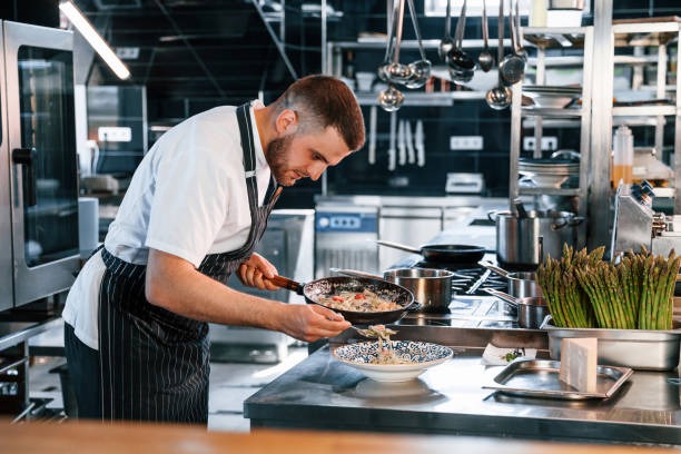 Equipamiento compacto para cocinas profesionales modernas